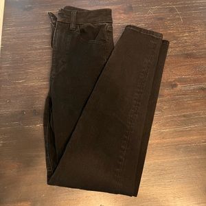 Black skinny jeans
